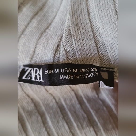 Zara | Ribbed Midi Dress - Picture 2 of 5